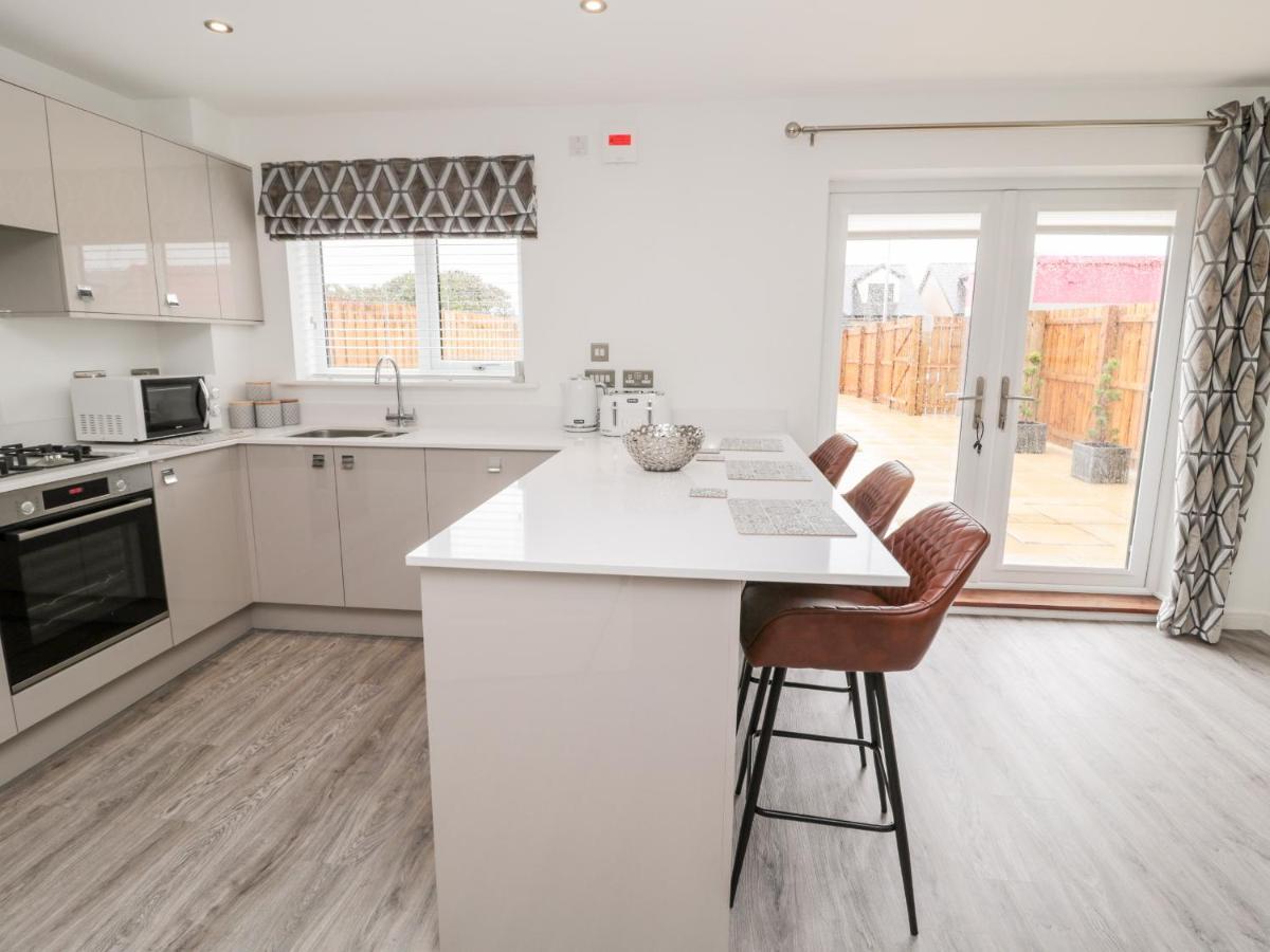 Amble Views Villa Morpeth Exterior photo
