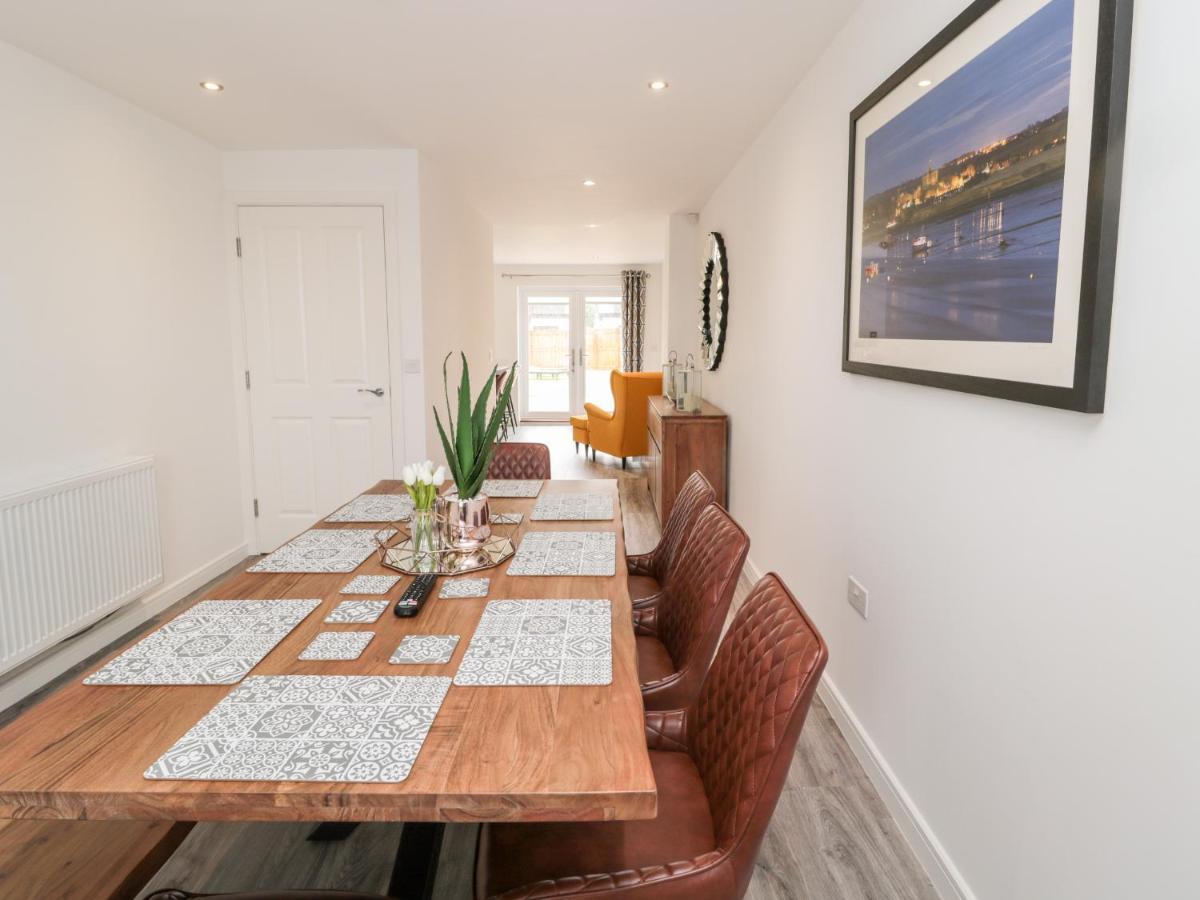 Amble Views Villa Morpeth Exterior photo